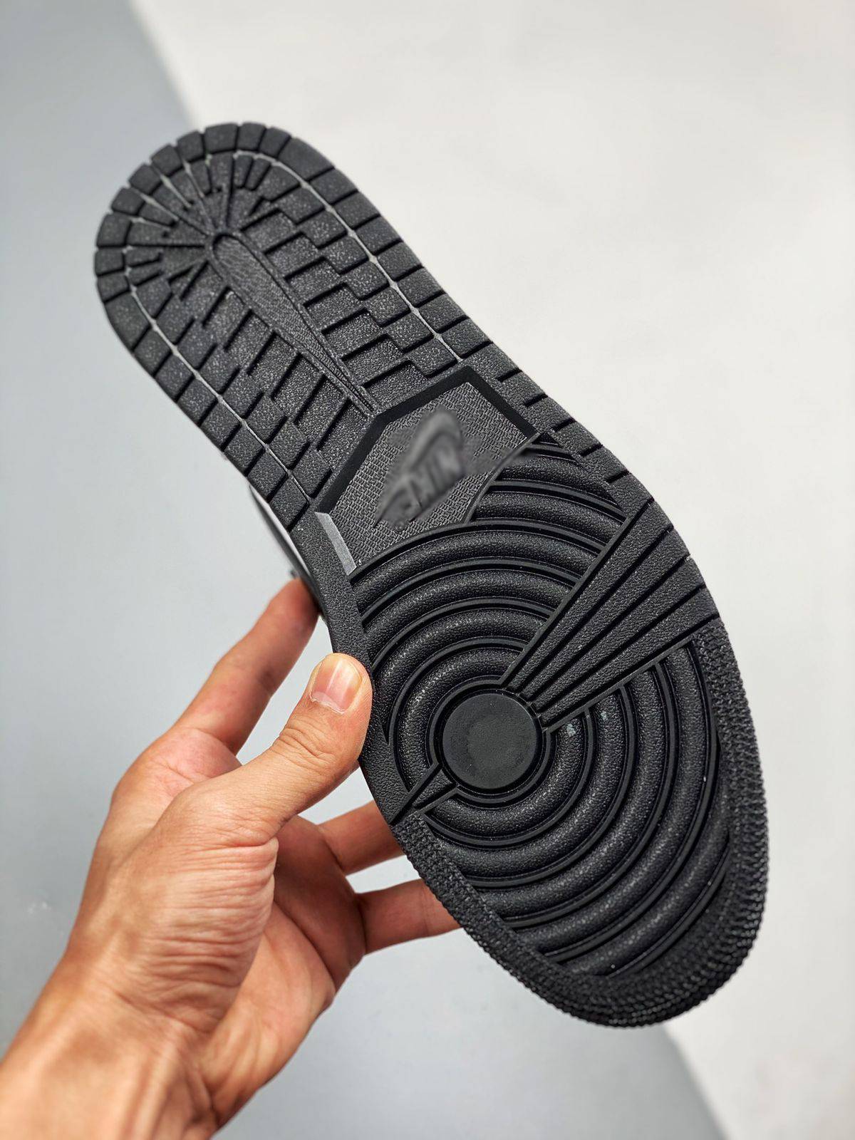 aj1 high - shoetique (4)